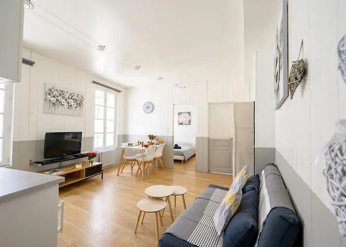 Au Coeur De St Martin: Le Bucheron